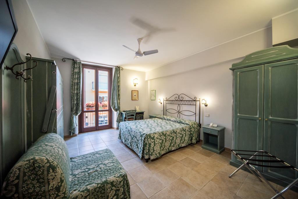 Hotel Il Tiglio (Adults Only) Castel Di Sangro Eksteriør bilde