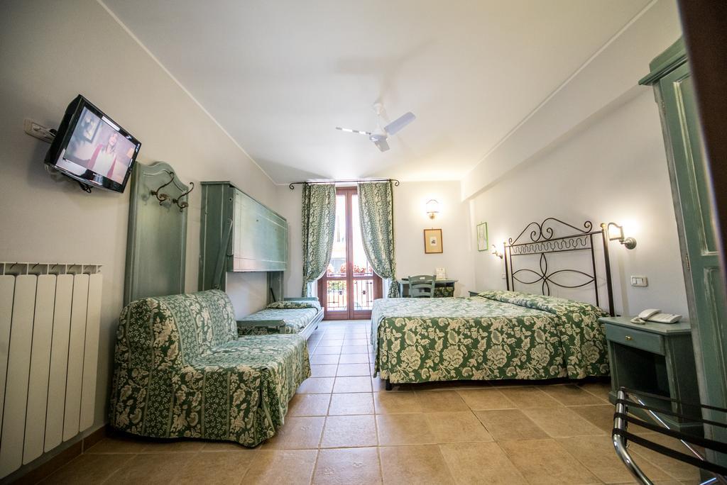 Hotel Il Tiglio (Adults Only) Castel Di Sangro Eksteriør bilde